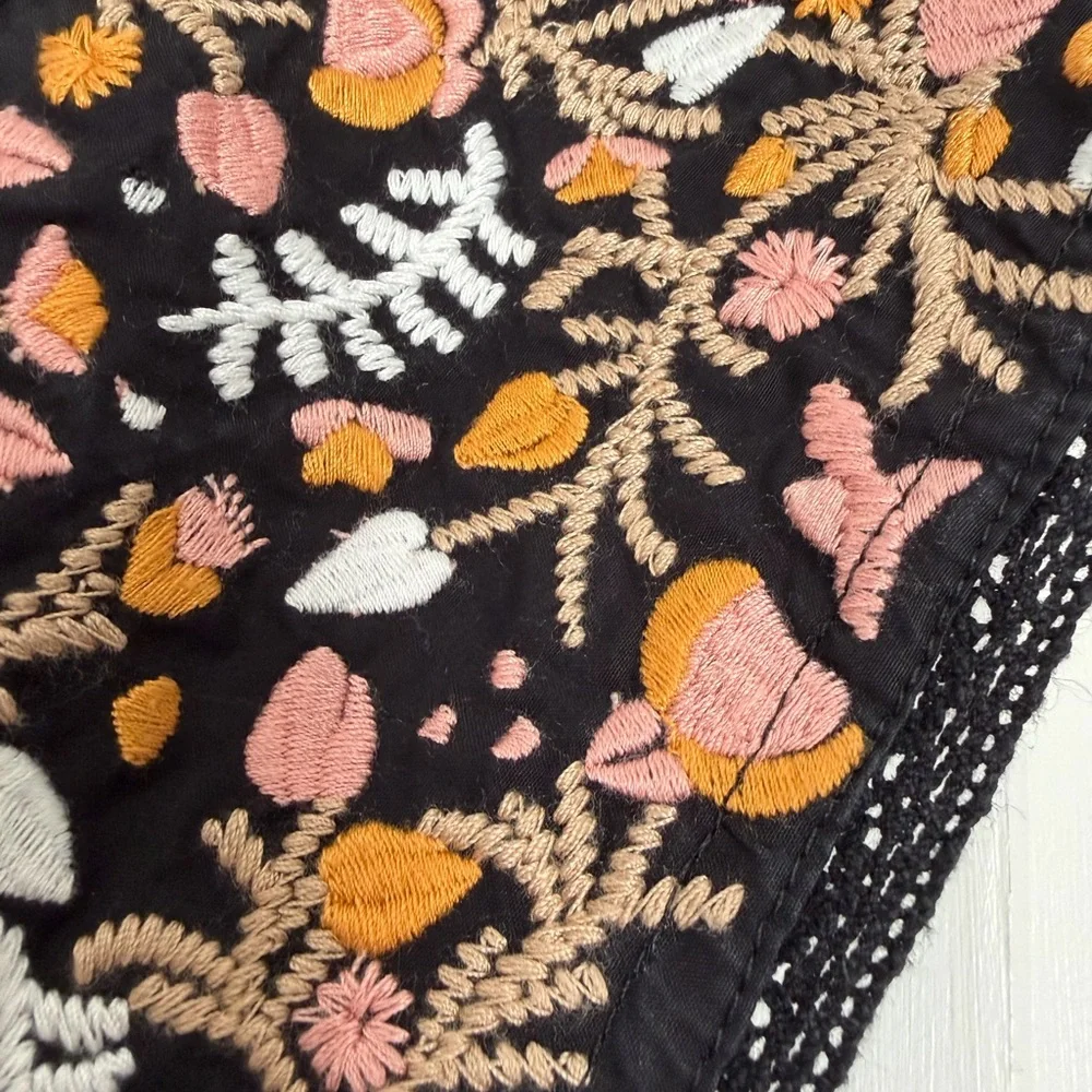 Madewell Embroidered Floral Peasant Top Black Boho Blouse Size M - Picture 6 of 6
